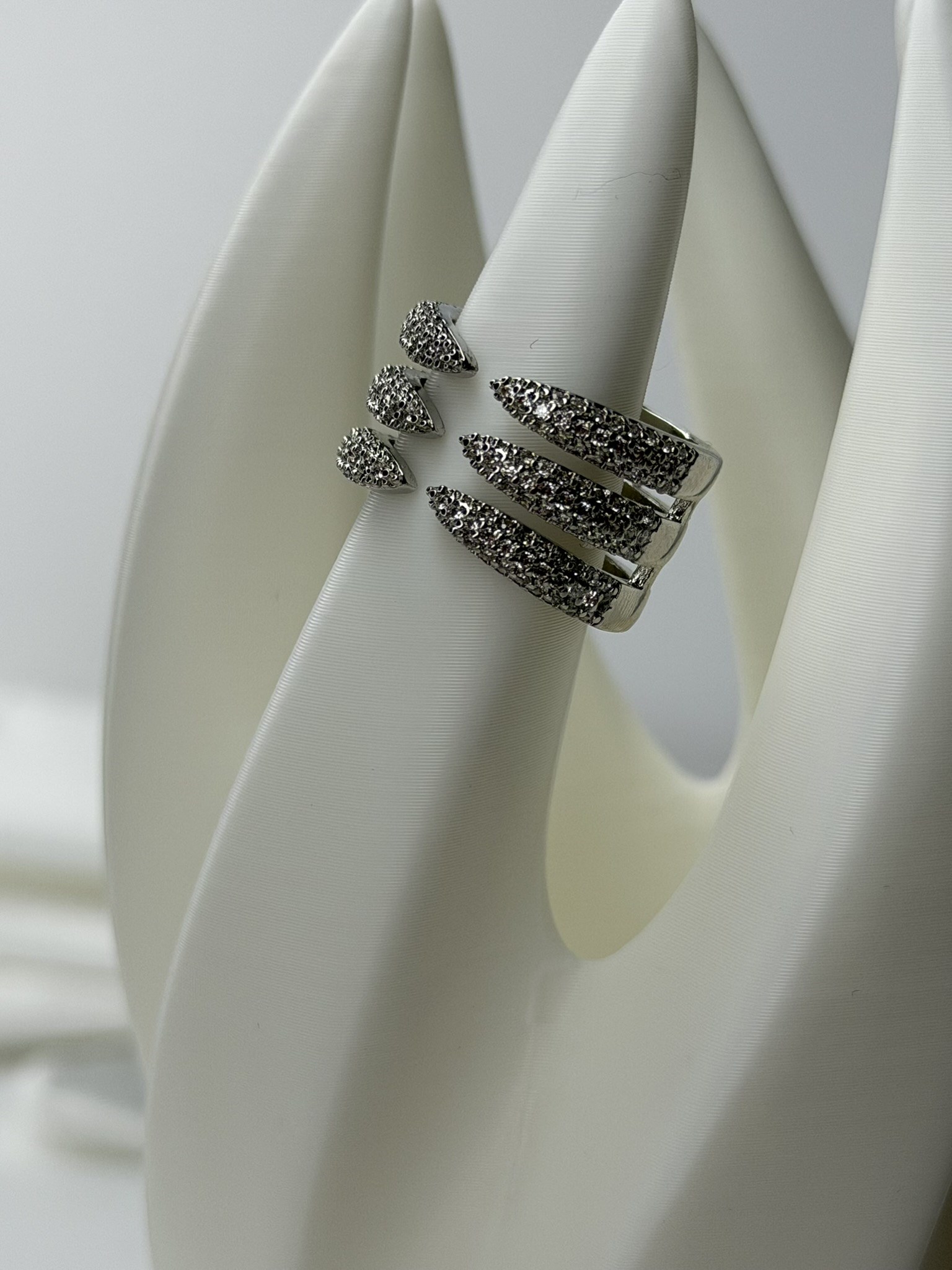 fingers-silver-yuzuk-1782f.jpeg Fingers Silver Yüzük - Görsel 1