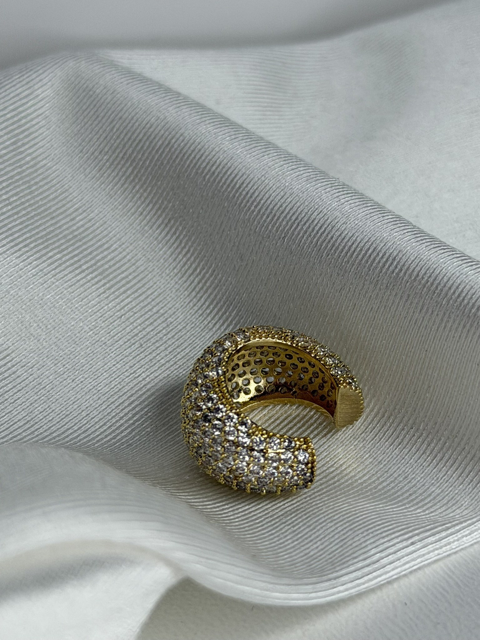 full-tas-gold-earcuff-fc41-4.jpeg Full Taş Gold Earcuff - Görsel 1