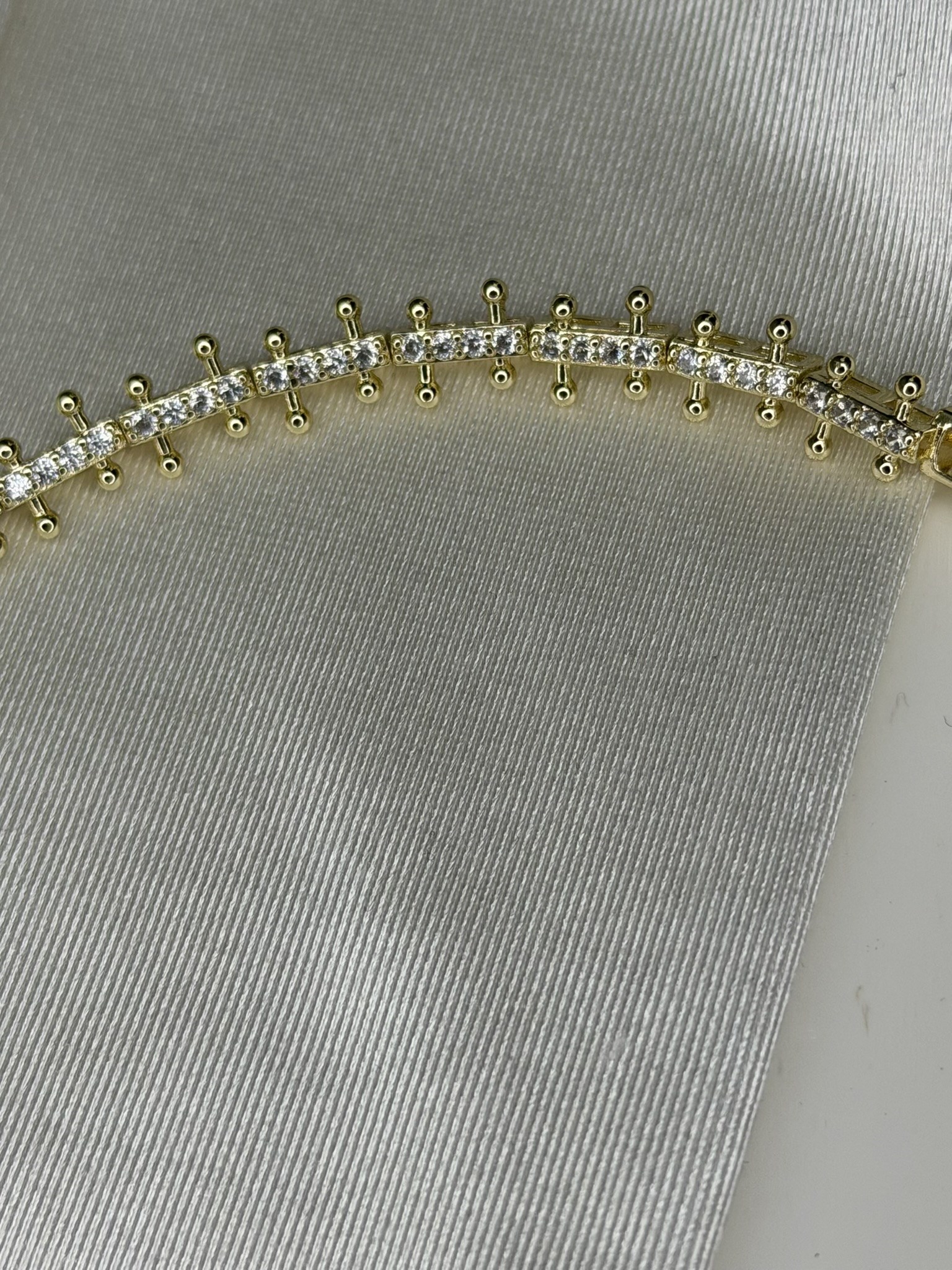 zen-chain-gold-bileklik-620523.jpeg Zen Chain Gold Bileklik - Görsel 1